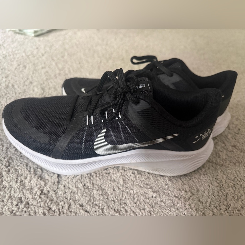Nike Quest 4 Womens Sneakers - Picture 2 of 5